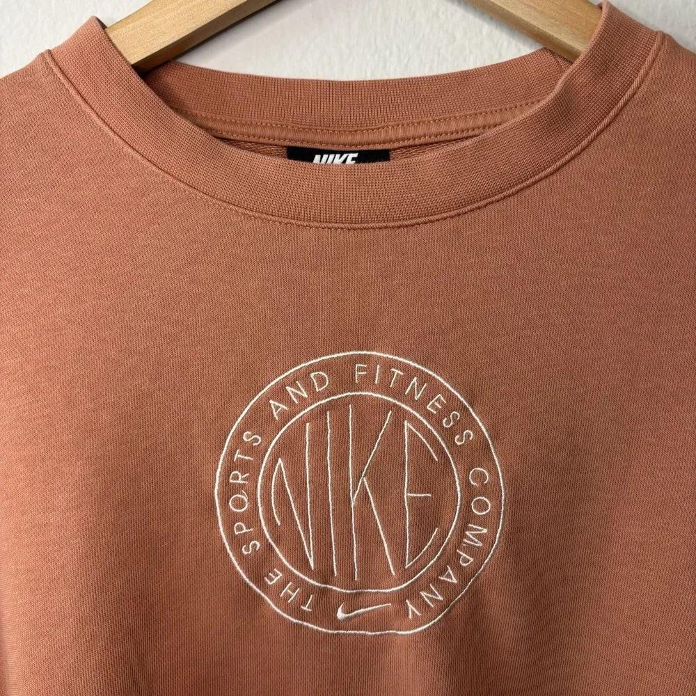 Nike Women's Size SMALL Femme Crew Jumper Terra Blush Pink Tan Loungewear Active